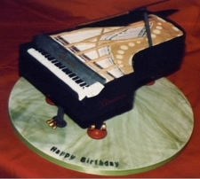 piano birthday cake